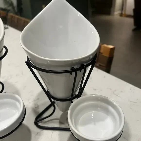 (2) Appetizer Dishes with Saucer - Picture 3 of 7